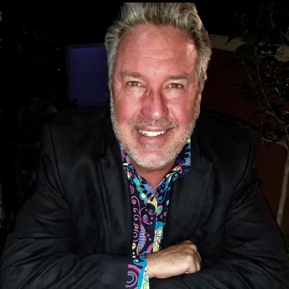 Hi! I’m Max. Thanks for checking out my Closet! - Picture 3 of 3